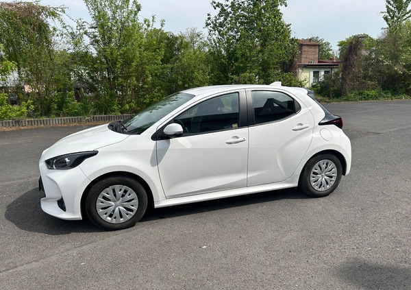 Toyota Yaris cena 89000 przebieg: 35000, rok produkcji 2022 z Lublin małe 56